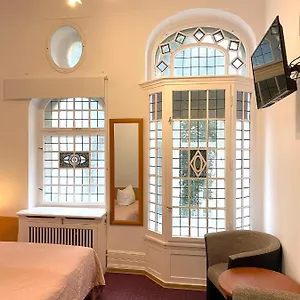 3* Отель Castell Am Kurfuerstendamm